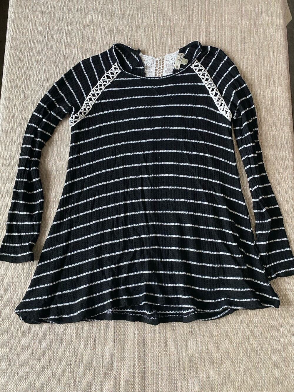 Live and Let Live Striped Crochet Neck Blouse Black White PXL